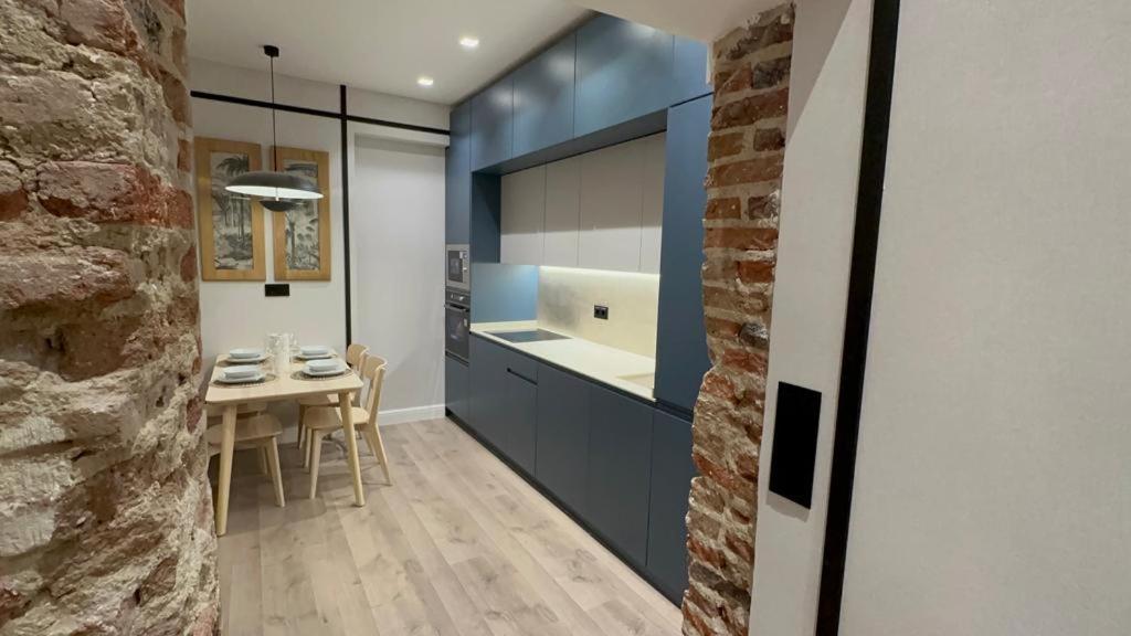 Apartamento Calle Alcala Madrid Bagian luar foto